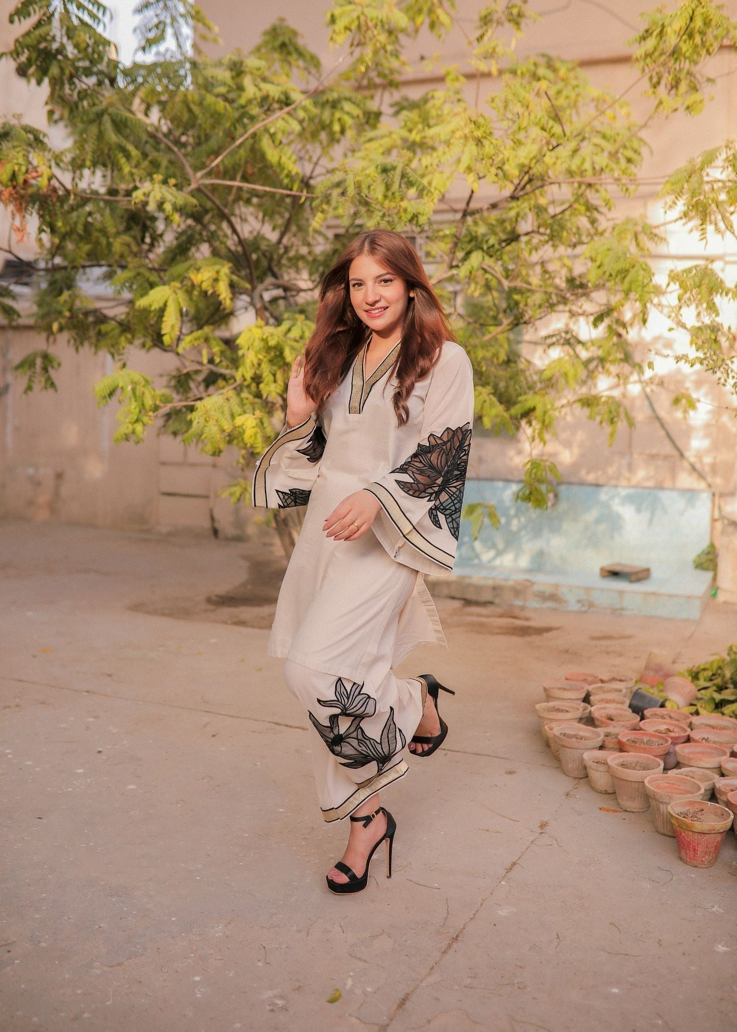DENALI – Classy 2-Piece Summer Outfit