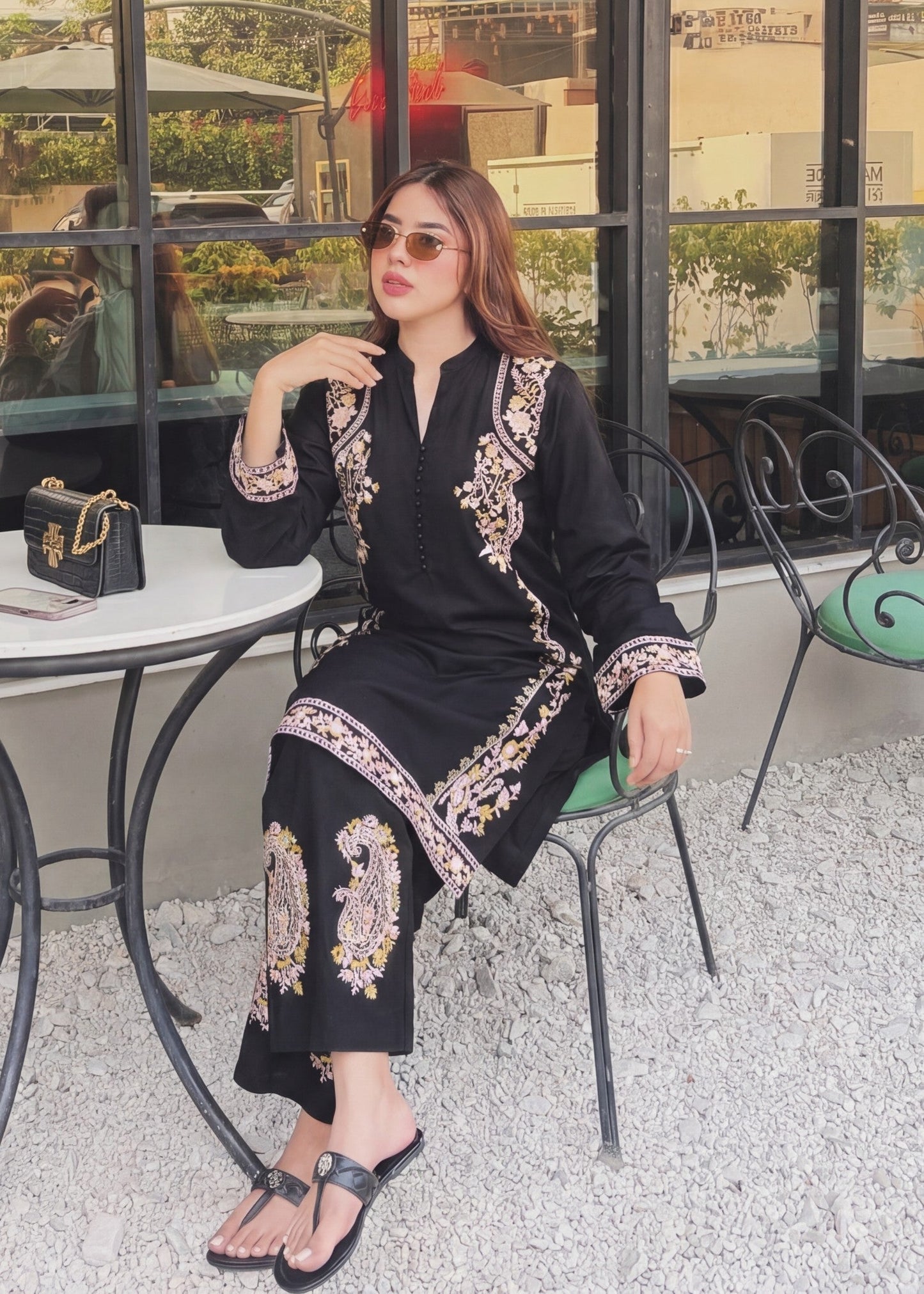 Black Embroidered Lawn 2-Piece Suit