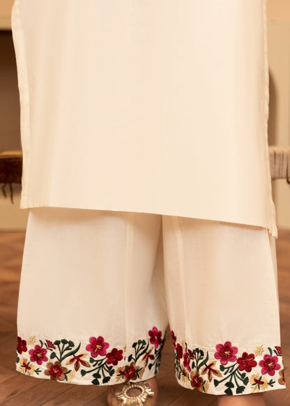 Kriti – Graceful Ivory Embroidered 3-Piece Suit