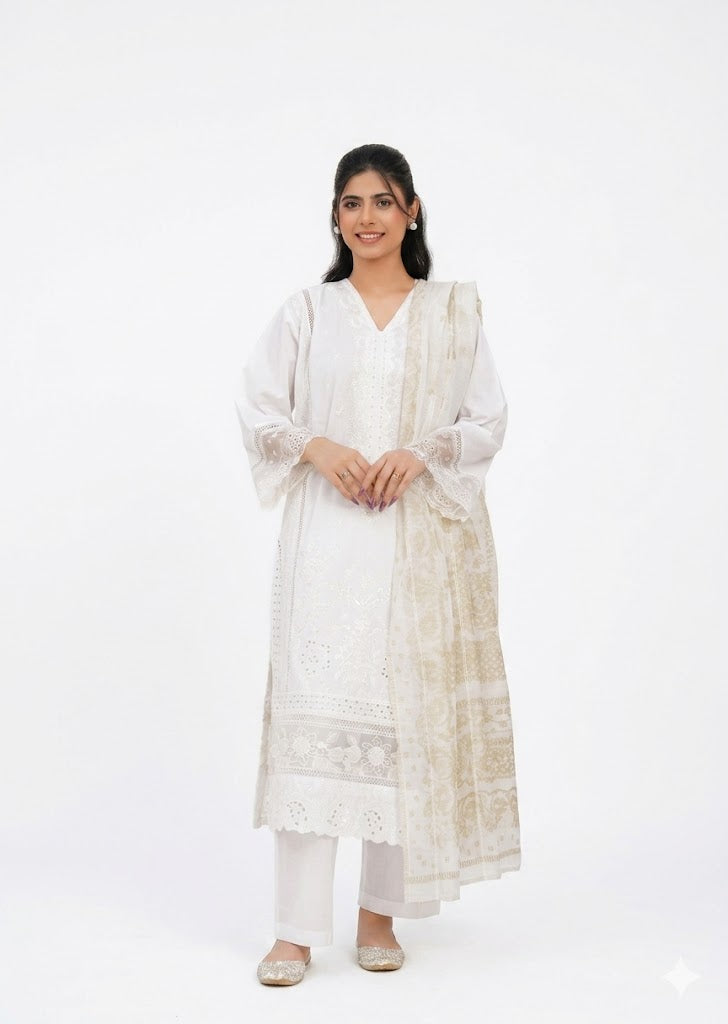 Off-White Embroidered Zari Lawn Kurta Set with Leno Kara Dupatta – 3 Piece