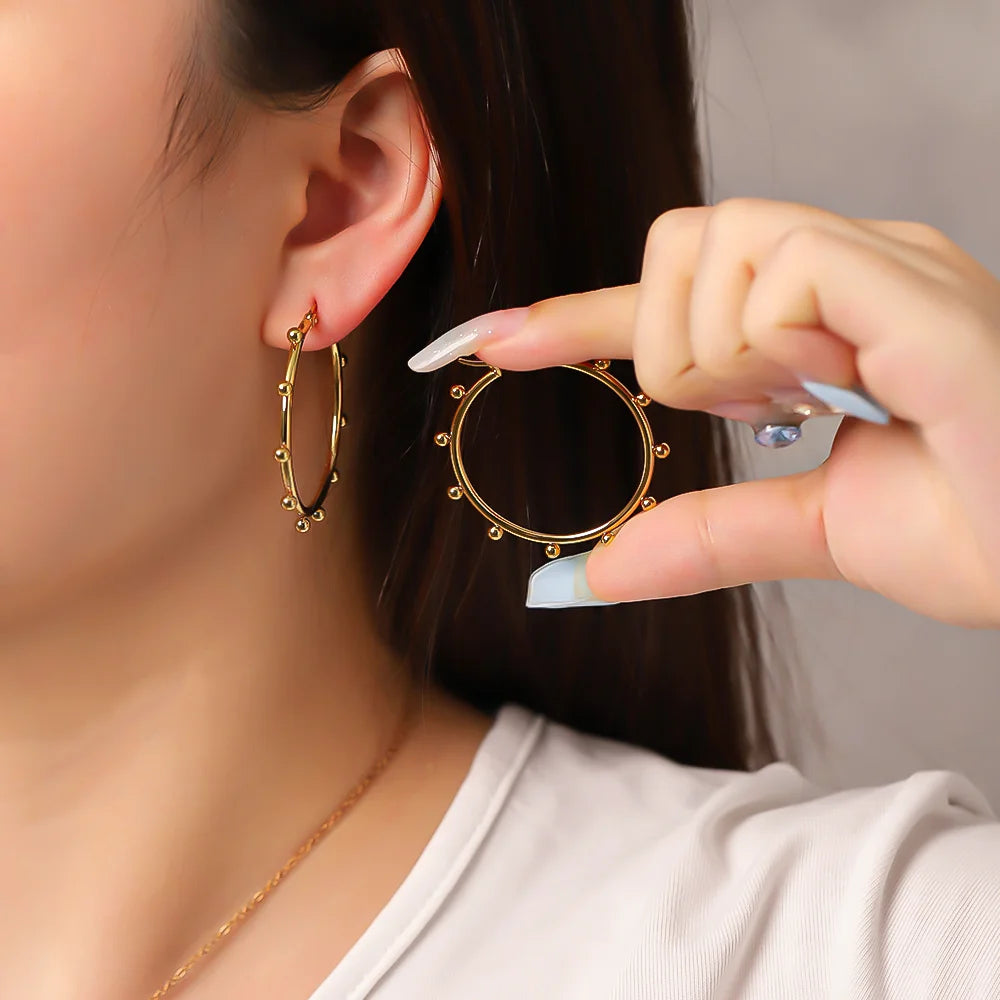 Women's Geometric Round Steel Ball Stainless Steel Hoop Earrings, Electroplated Gold Color Non Fading Earrings