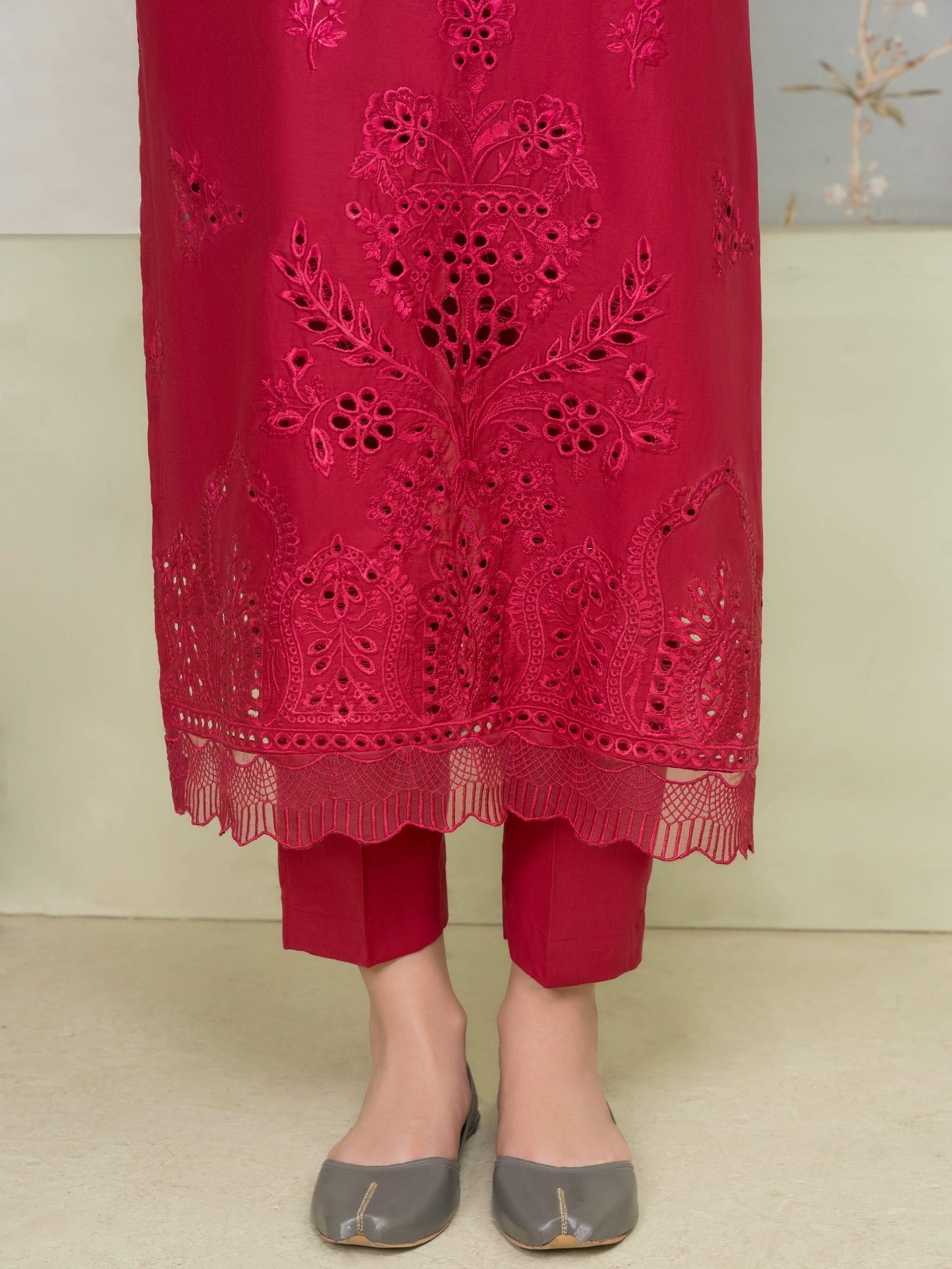 Vanzila – Timeless Red Chikankari 3-Piece Elegance Set